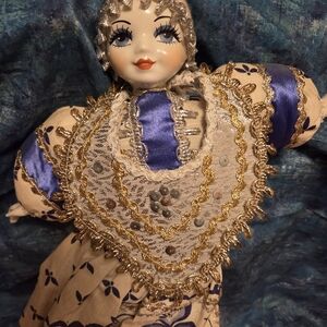 Beautiful vintage porcelain & fabryblue & white bridal doll some stains Elegant